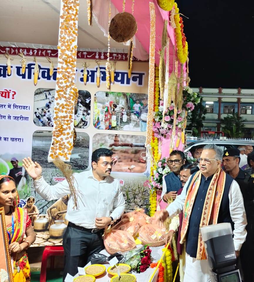 Farmers Appreciate Agriculture Department’s Exhibition on Crop Rotation at Rajyotsav Fair