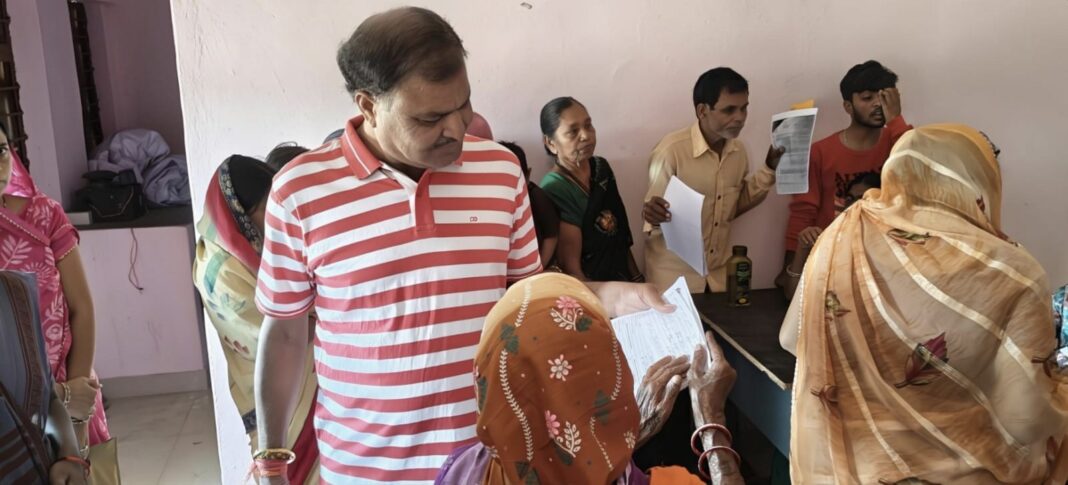 Mayor Madhusudan Yadav Calls Voter List Revision a ‘National Responsibility’; Personally Visits Camp to Resolve Public Issues
