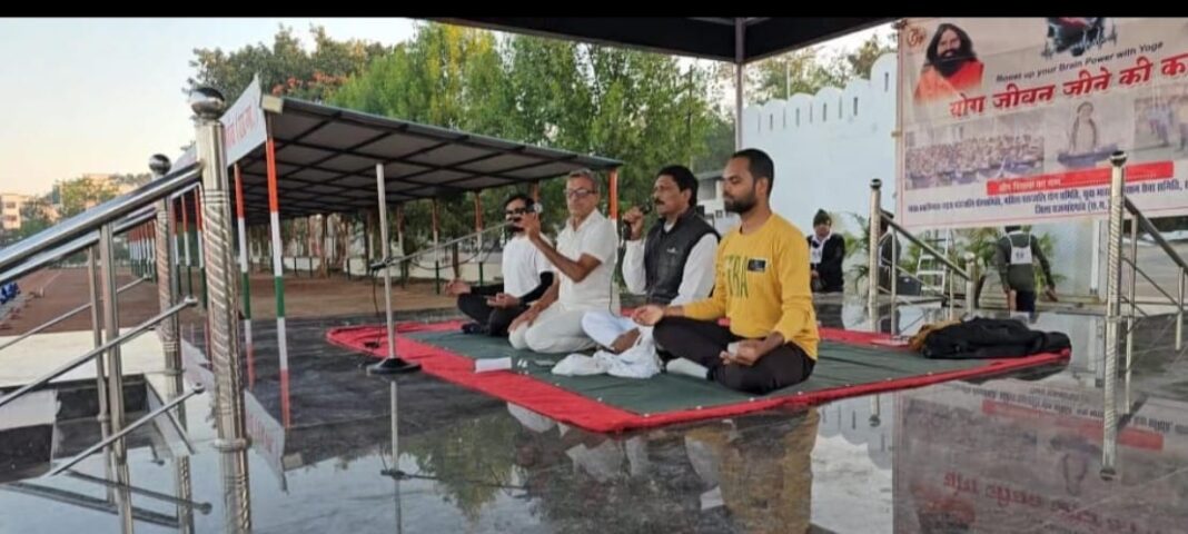 Police Personnel Embrace Yoga for Stress-Free Living — 28th Patanjali Session Held at PTS Ground