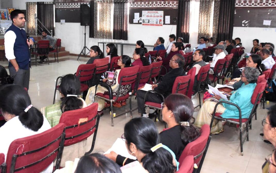 Collector Jitendra Yadav Attends District-Level Workshop for Effective Implementation of Child Marriage Free Chhattisgarh Campaign