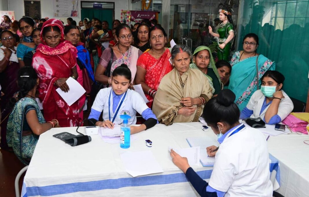 Free Cancer Screening and Consultation Camp Continues at Government Medical College, Pendri Till January 25