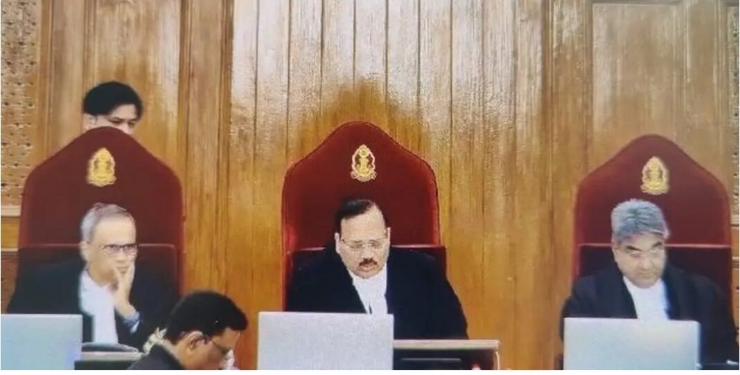 Supreme Court Raps ‘Vote Theft’ Claims, Warns of Fines for Frivolous PILs