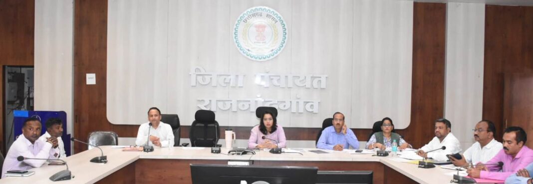 CEO Suruchi Singh Reviews PM Surya Ghar Scheme, Directs Officials to Accelerate Implementation