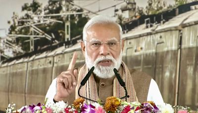 शब्दों की सियासत और संदेश का निशाना