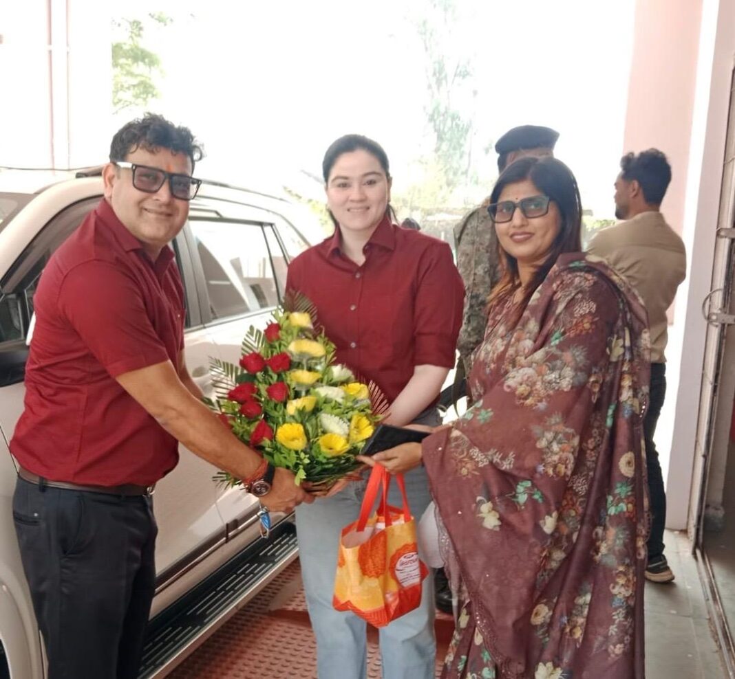 Rajnandgaon Police Recover ₹85 Lakh in Major Cyber Fraud Case, Amount Returned to Victim