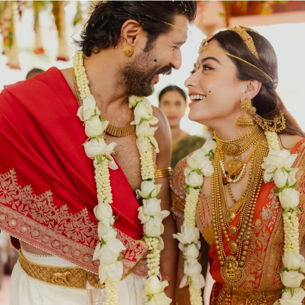 शादी में 3 किलो सोना पहनकर रश्मिका-विजय ने मचाया धमाल, आंखें फटी की फटी रह गईं!