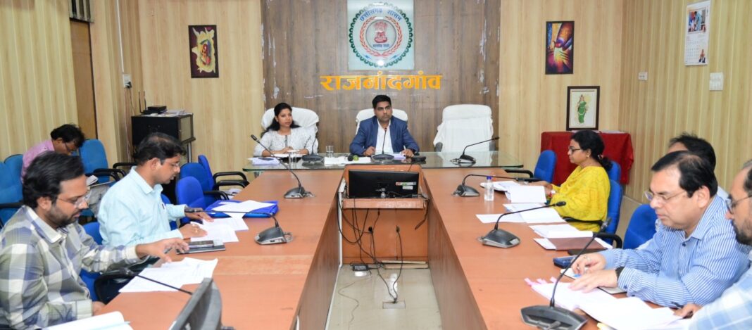 Collector Holds Meeting with Petrol–Diesel Pump Operators