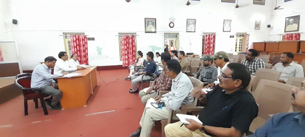 Municipal Commissioner Reviews Progress of Ward Nodal Officers Ahead of Urban Administration Secretary’s Visit