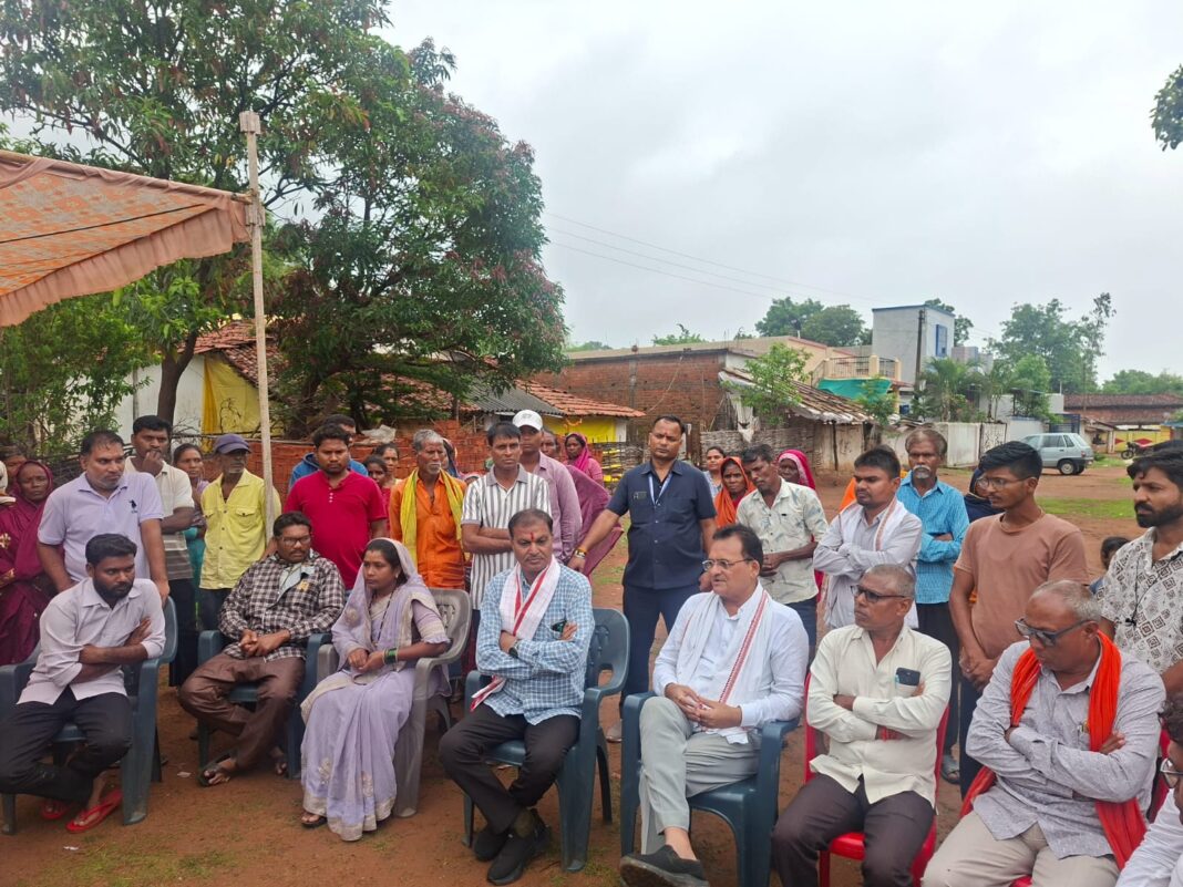 Mayor Madhusudan Yadav Visits Bortalab After Three Schoolchildren Drown, Assures Support to Bereaved Families