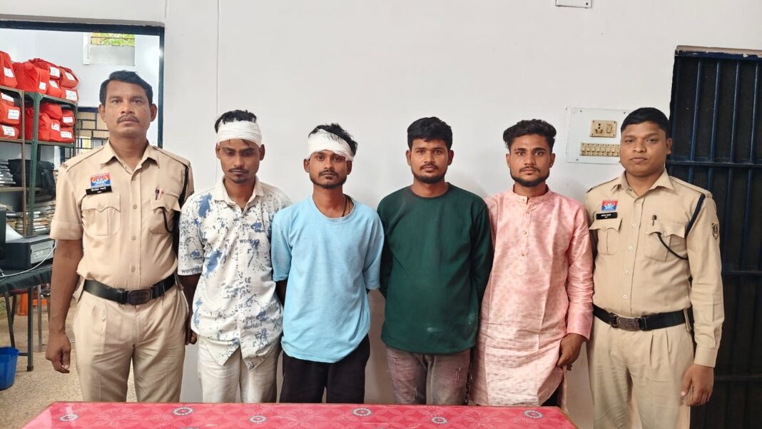 Rajnandgaon Police Maintain Tight Vigil During Ganesh Immersion Tableau