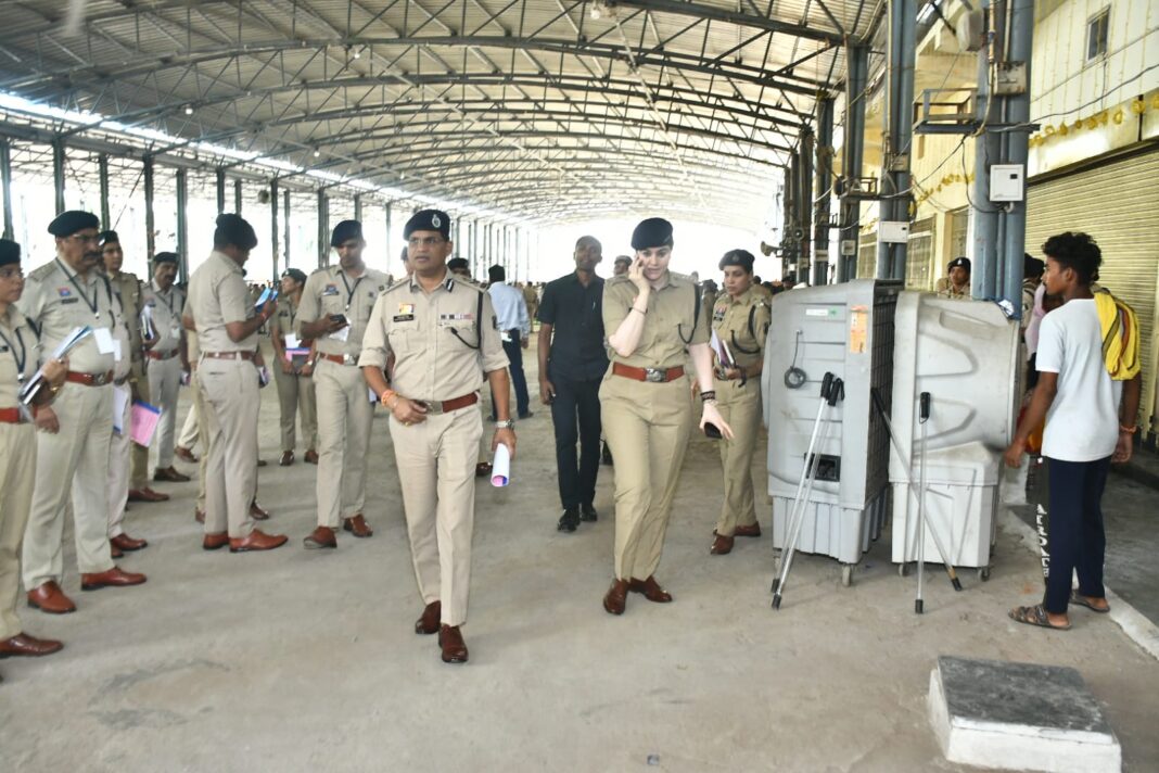 Over 1,100 Police Personnel to Be Deployed for Maa Bamleshwari Navratri Fair