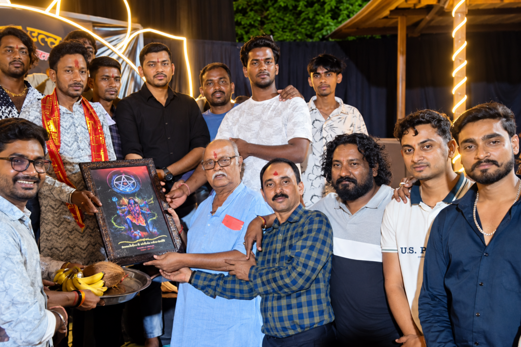 Maa Kali Festival in Rajnandgaon’s Brahmanpara Celebrates Tradition; Jasgeet Singer Santosh Yadav Honoured