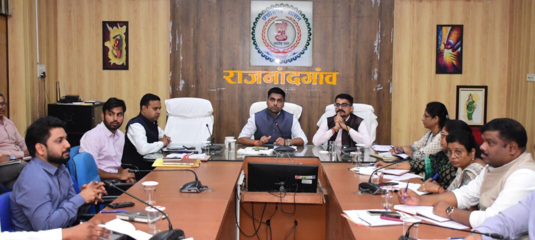Rajnandgaon Collector Reviews Key Government Schemes, Development Works and Paddy Procurement Preparations