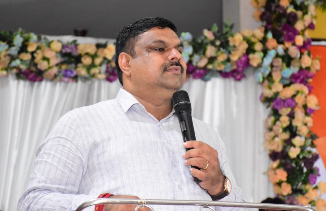 Children’s Dreams and Imagination Reflect the Vision of a Developed India: Minister Gajendra Yadav