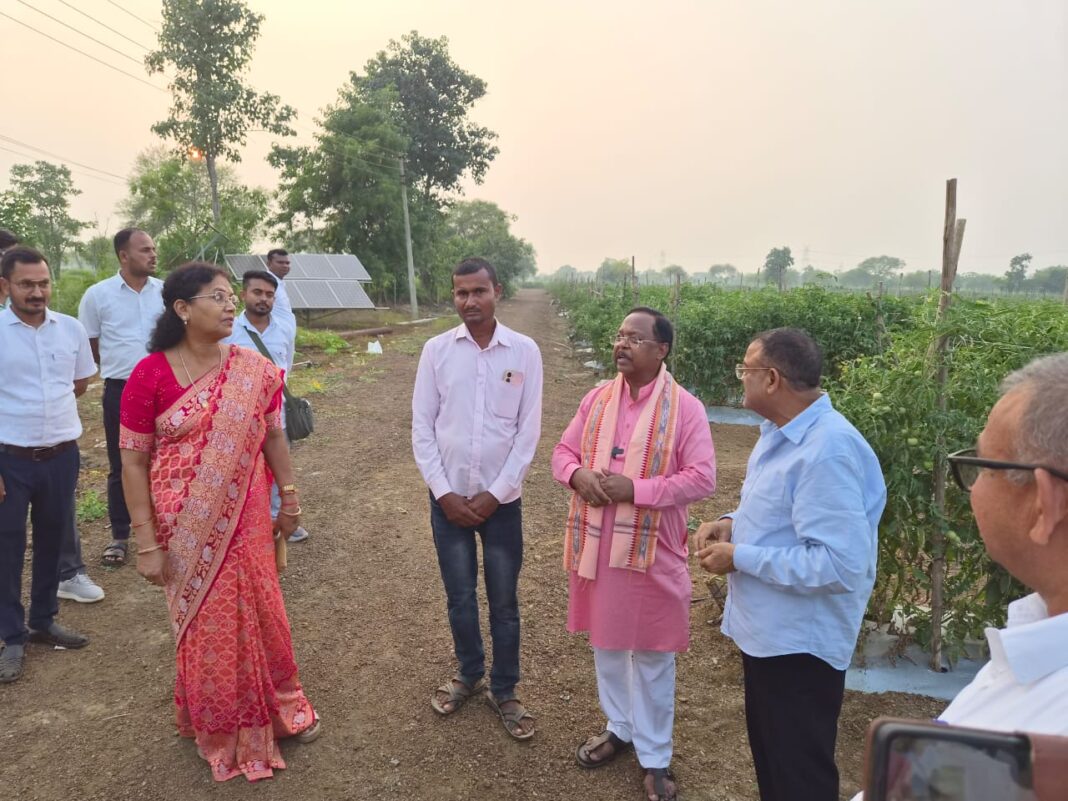 Political Tensions in Rajnandgaon BJP After Minister Ramvichar Netam’s Visit to Congress MLA’s Farmhouse