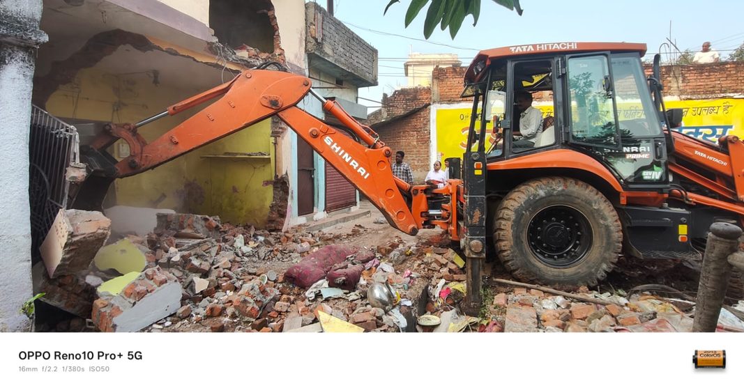 Gaurinagar Cow-Slaughter Case: Main Accused’s House Demolished by Bulldozer; Sarva Samaj Submits Memorandum to Collector and SP